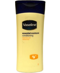 Vaseline Essential Moisture Body Lotion