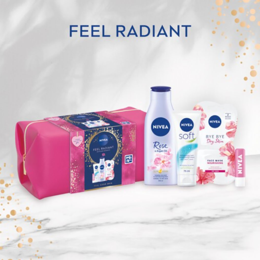 Feel Radiant Skincare Moments Gift Set