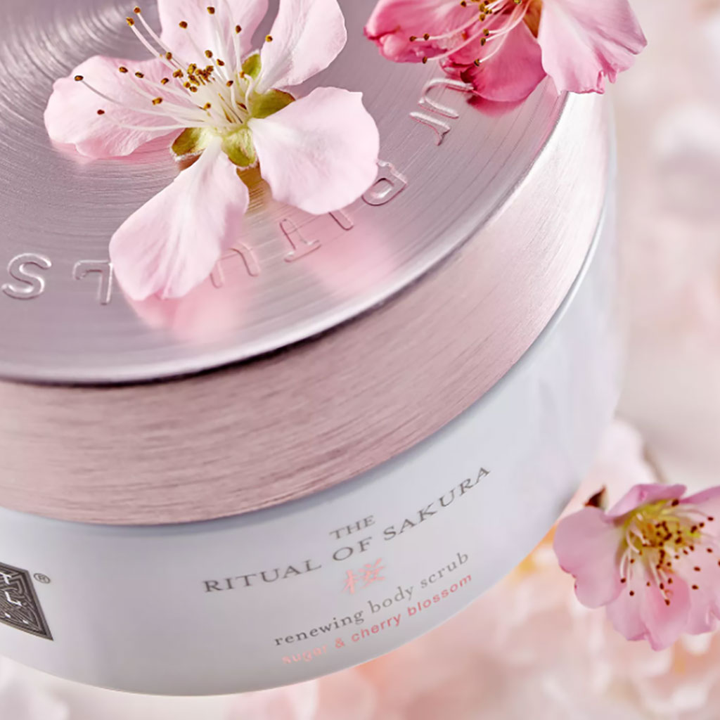 The Ritual Of Sakura Renewing Body Scrub