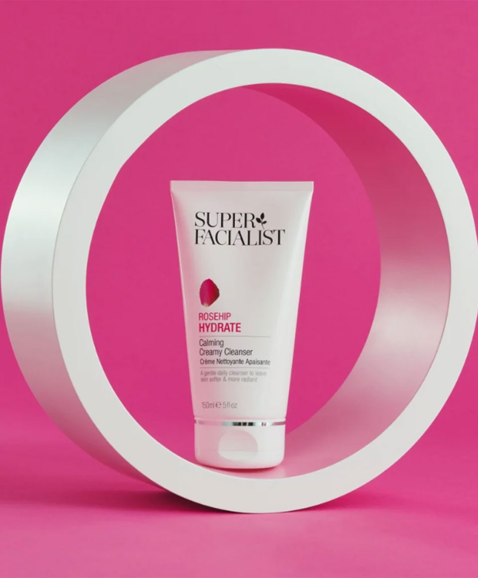 Super Facialist Rosehip Hydrate Calming Creamy Cleanser