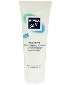 Nivea Soft Intensive Moisturising Cream Tube